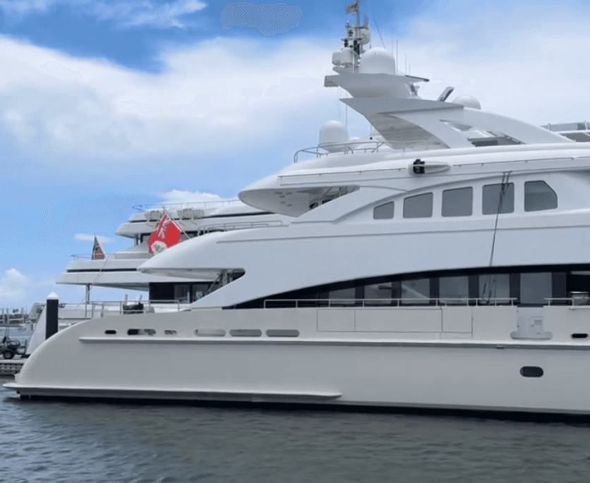 Premium Boat Wraps in Miami